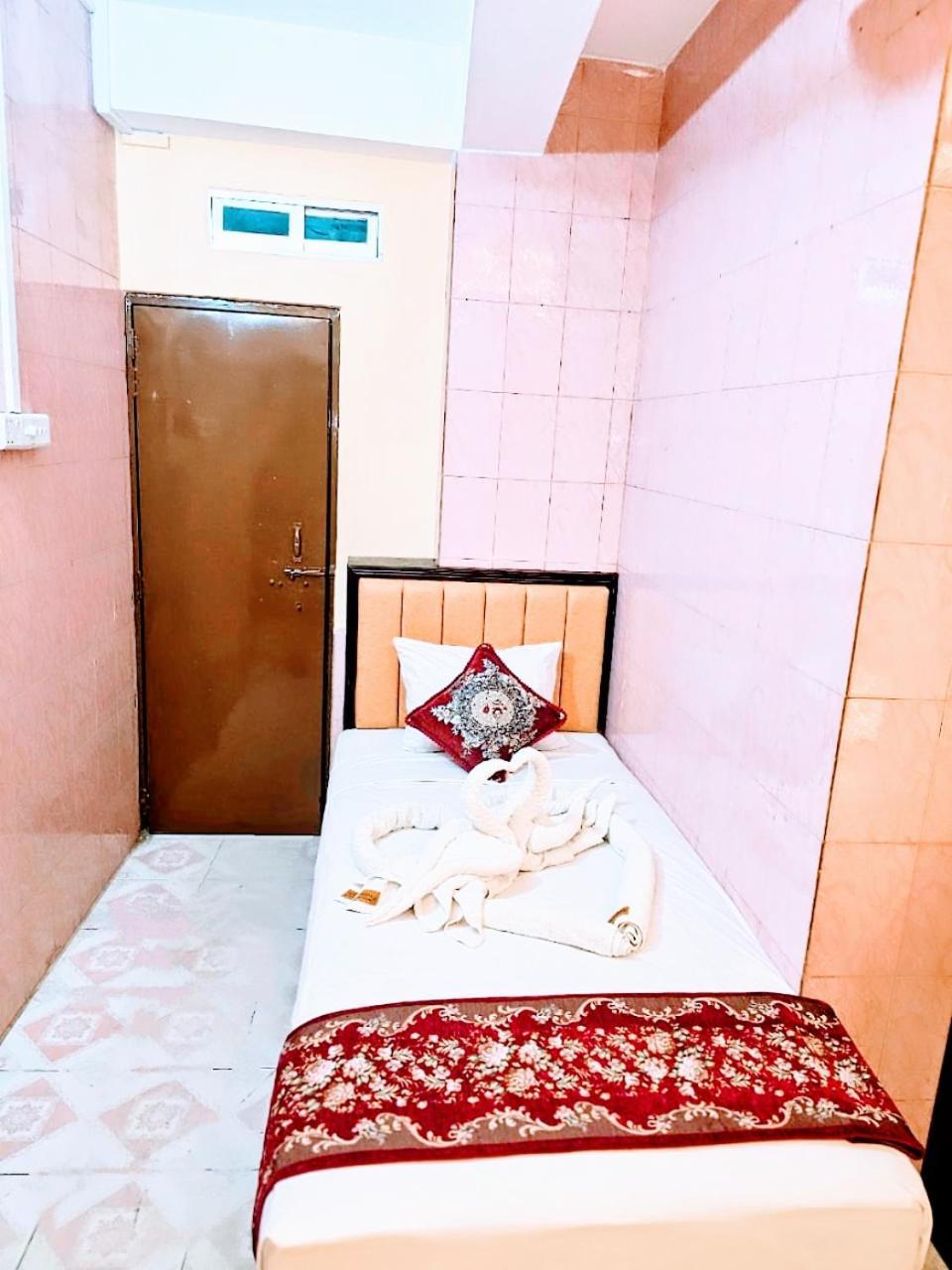 Hotel Grand Rahmania, Central Motijheel-Дакка Екстер'єр фото
